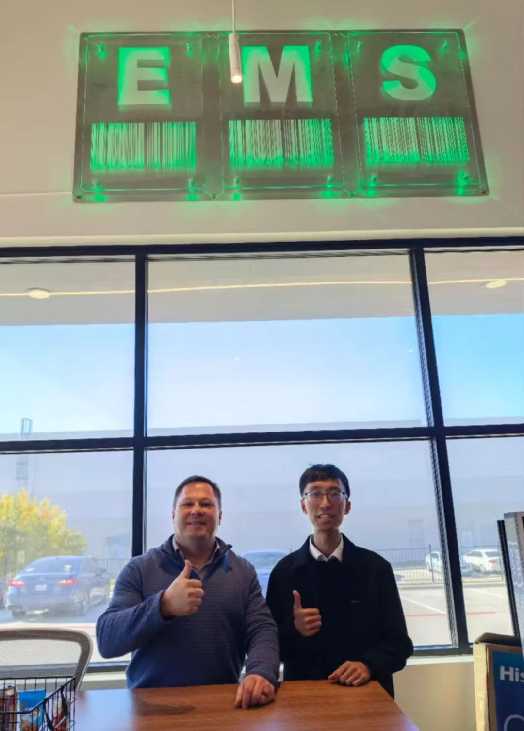 Yanxun Display visiting EMS Barcode Solution in the United States